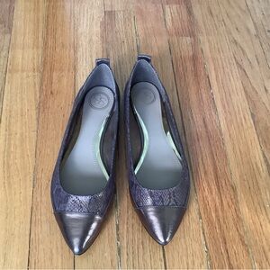 Beautiful and dressy flats